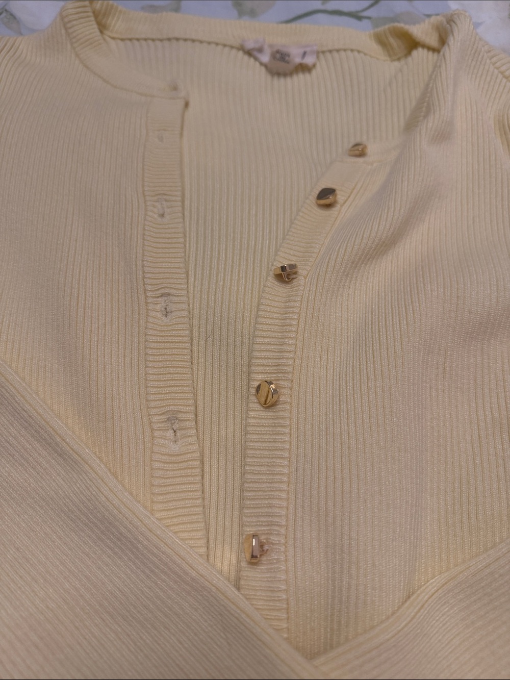 Marled Pale Yellow Ribbed Button Cardigan - Picture 2 of 3